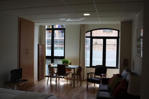 Avenida Apartment *