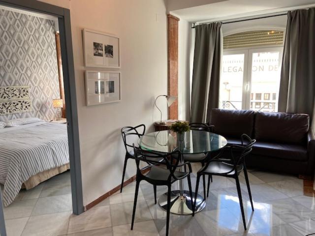 Avenida Apartment *